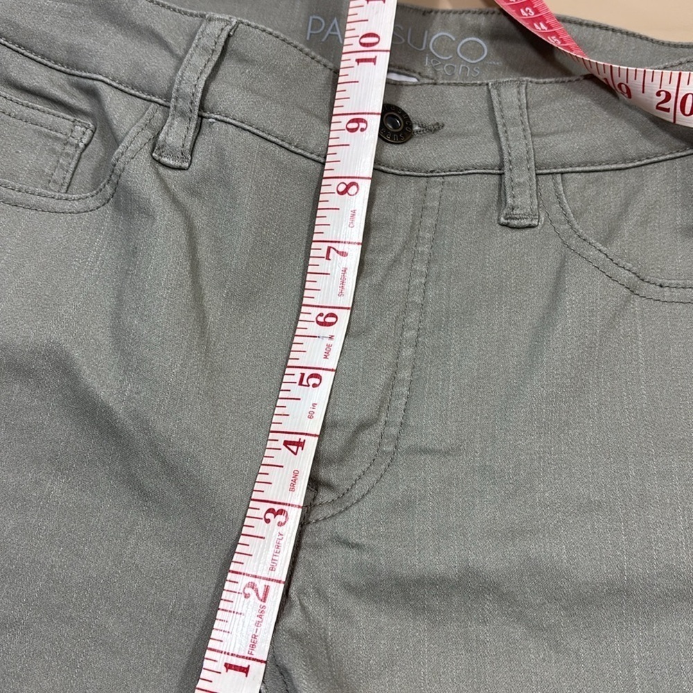 NWOT Parasuco Women's light green Jean Shorts​​​​​ - Picture 4 of 4